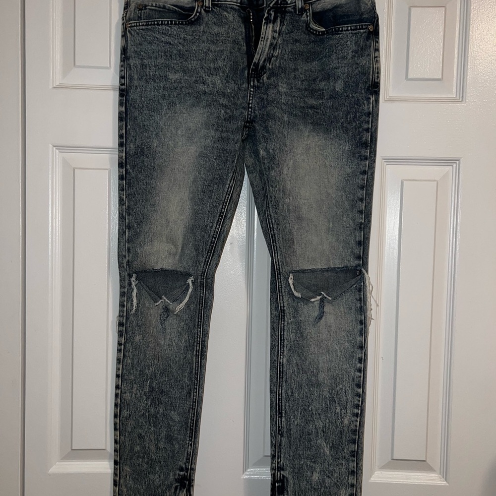Men's Distressed Jeans